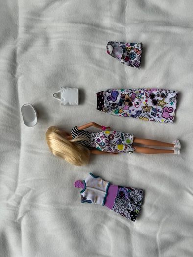 Barbie Crayola Mattel Color In Fashions Blonde FPH90 Used  Please look the pictures