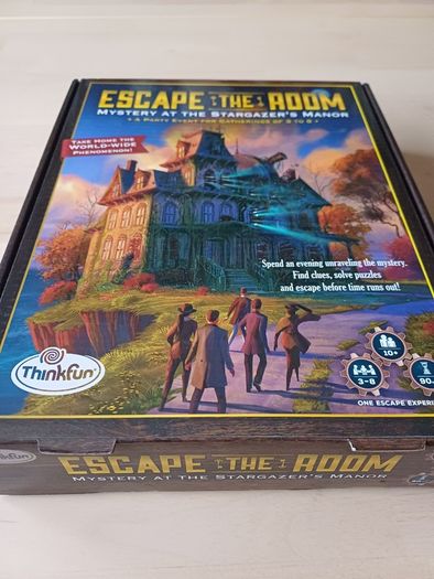 Escape the Room: Mystery at the Stargazer's Manor Family Party Board Game BRAND NEW