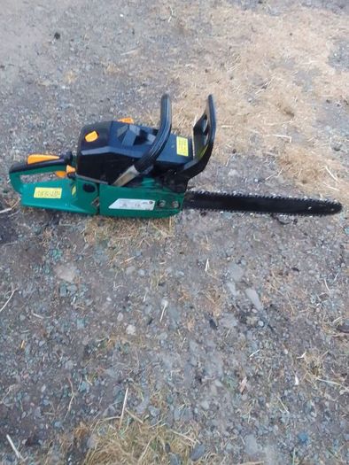 chainsaw