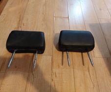 Fiat 128 Vintage leather headrests