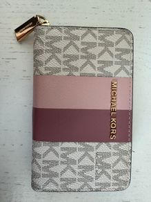 New Authentic Michael Kors Wallet
