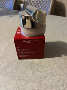 Clarins  foundation&Powder . New