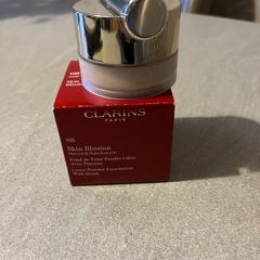 Clarins  foundation&Powder . New