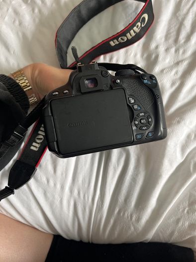 Canon 700D 18-55mm lens