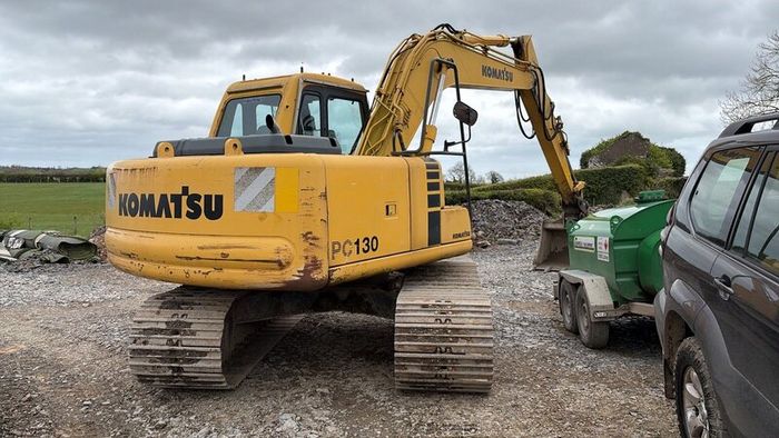 130 komatsu excavator
