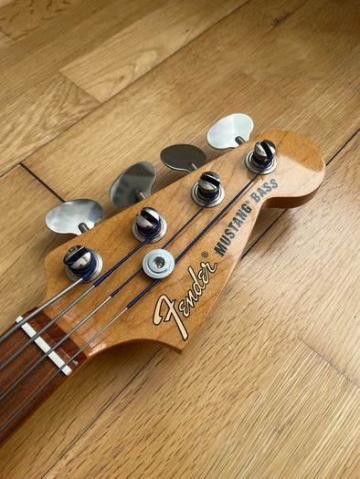 Fender Vintera 60s Mustang Bass