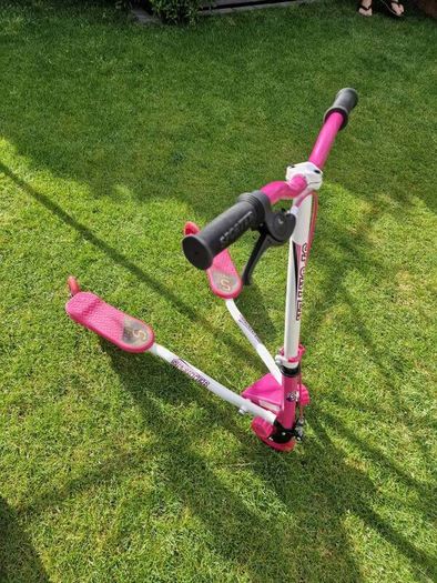 three wheel scooter