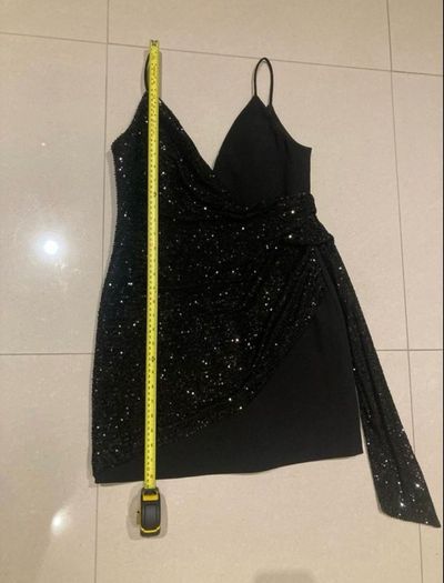 Rebecca Vallance stunning dress