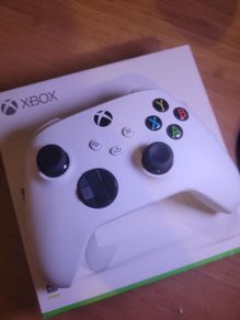 Xbox white controller