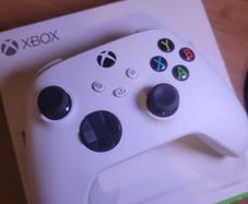 Xbox white controller