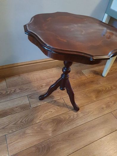 Vintage occasional table replica