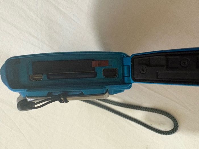 Olympus TG-320 - Waterproof/Shockproof Camera