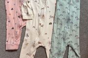 Summer sleep suits with feet out to keep baby cool