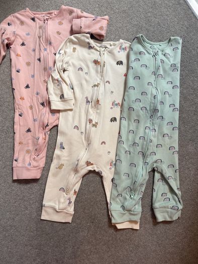 Summer sleep suits with feet out to keep baby cool