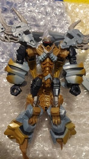 Transformers  dinosaurs