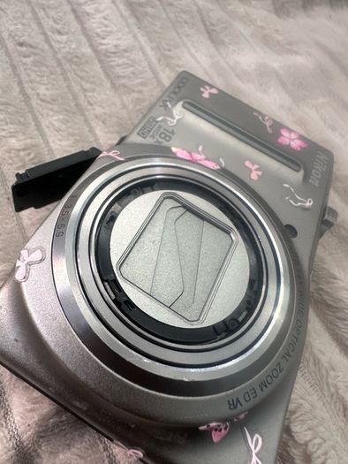 Nikon Coolpix S9100