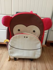 Skip hop zoo rolling Kids luggage