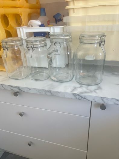 4 Glass Storage Jars with Clip Lids