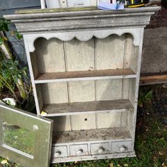Wall cabinet