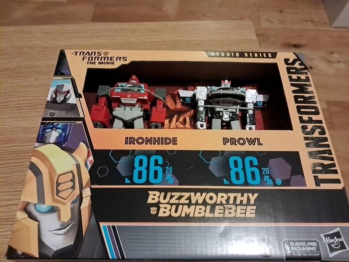 Transformers: Studio Series '86: Ironhide 5.5'' & Prowl 5''