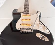 Fender MIJ Strat 1984-87 E9 Serial