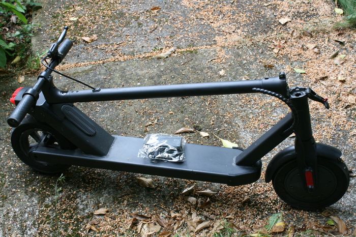 Niubility Adult Electric Scooter 36v Li-ion (works well)