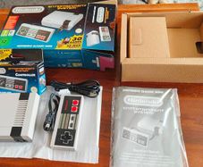 Nintendo Classic Mini - 2 Controllers included
