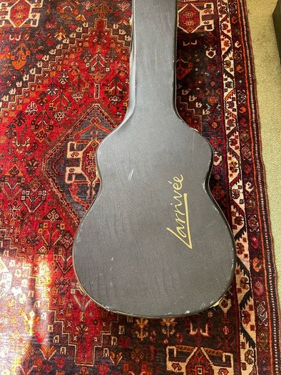 Larrivee OM-03 SP with passive  pick up and Larriveehard case.