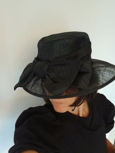 Elegant black hat