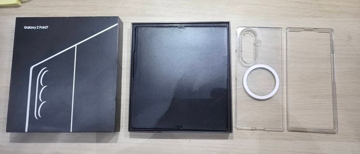 Samsung Galaxy Z fold 7 512gb.
