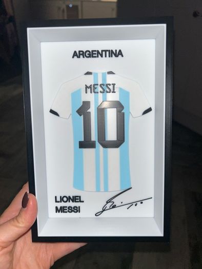 Lionel Messi - 3D Jersey Frame