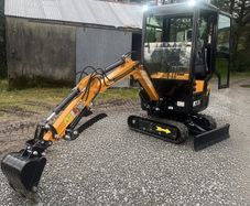 Hightop HT15 Pro Mini digger - Kubota engine