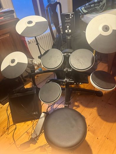 Roland TD1K electric drum kit