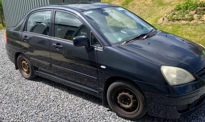 Suzuki Liana 2004