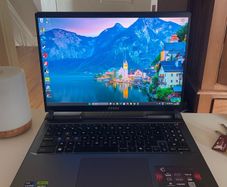 MSI Vector 16 HX Gaming Laptop - Like Brand New