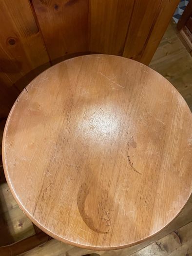 3 Bar Stools