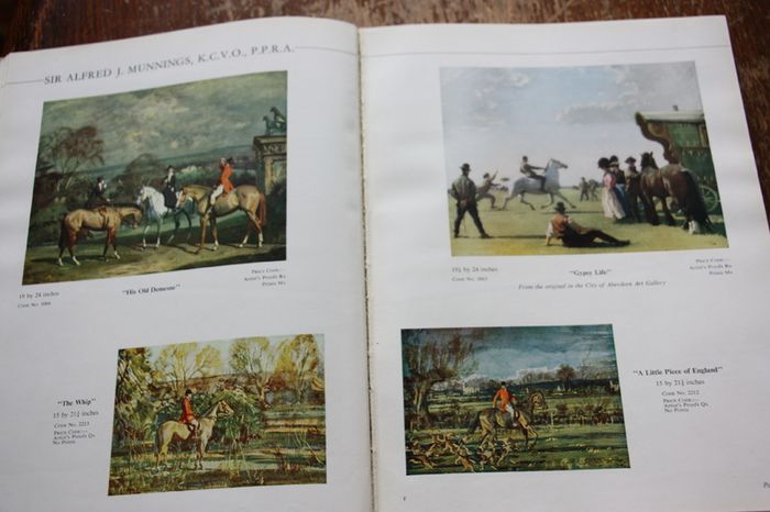 The Home Lovers' Book of Fine Pictures.