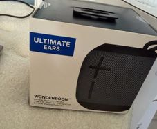 Ultimate ears waterproof bluetooth speaker (new)