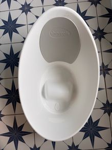 Snuggle baby bath