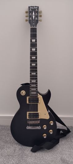 Harley Benton sc400 electric guitar with amp for sale
