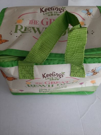 new lunchbag help protect our pollinators