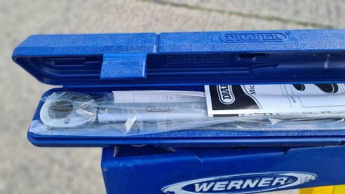 square drive torque wrench