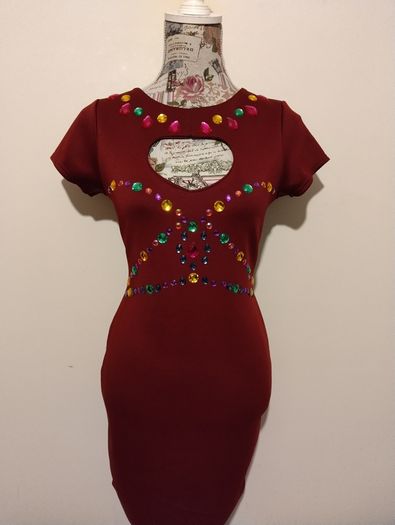 Beautiful Bodycon Dress, New With Tags