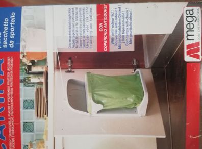New Door mounted rubbish bag holder with anti odour lid