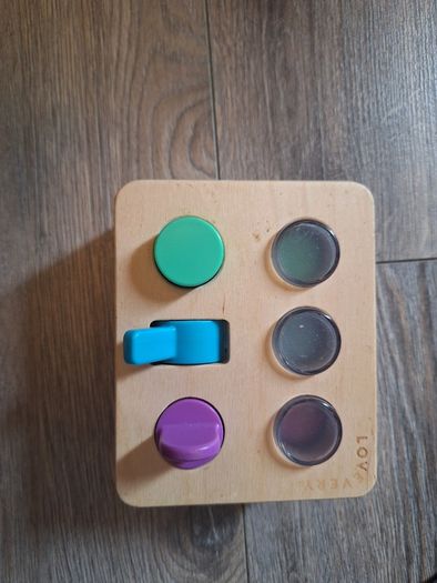 Lovevery The Thinker Play Guide 11-12 Months