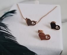 Brand new jewellery set