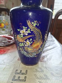 Japanese Kutani style Cobalt Blue Porcelain Vase decorated with a Hand-Painted Golden Pheasant and Floral Design, in good condition no chips or cracks