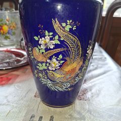 Japanese Kutani style Cobalt Blue Porcelain Vase decorated with a Hand-Painted Golden Pheasant and Floral Design, in good condition no chips or cracks