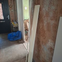 2 skirting boards