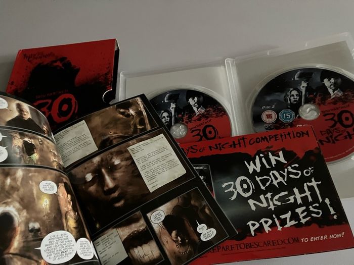 30 Days of Night Special Edition 2 x  DVD & Comic